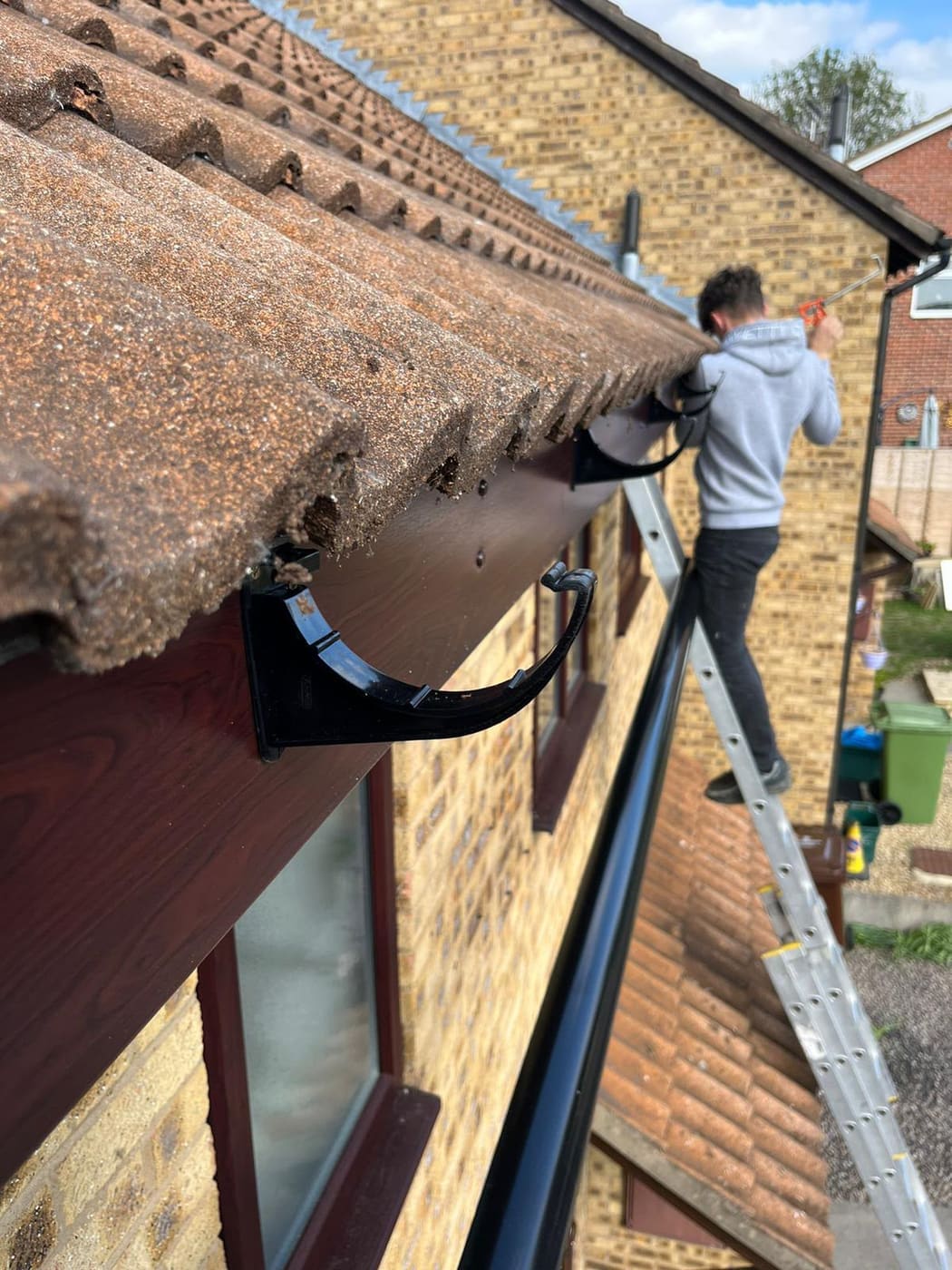 Guttering roofline 01