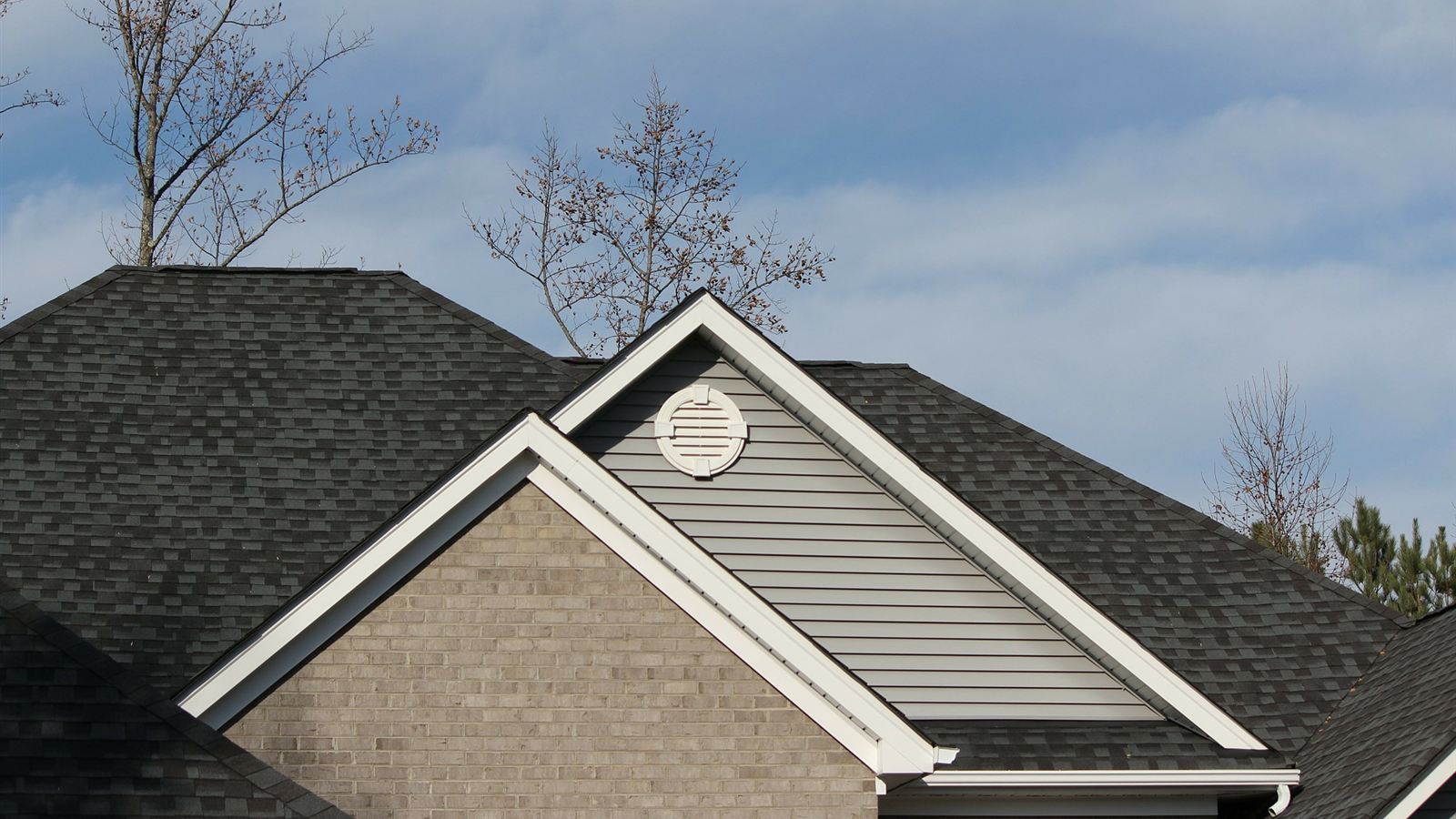 Photo of roofline services work